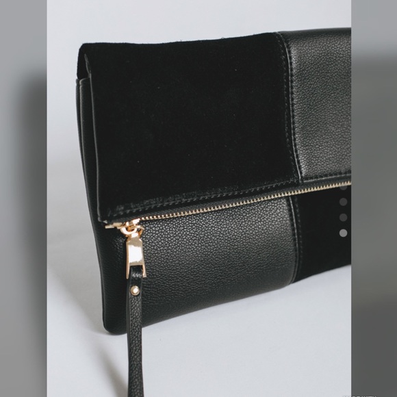 Convertible Crossbody - Picture 4 of 5